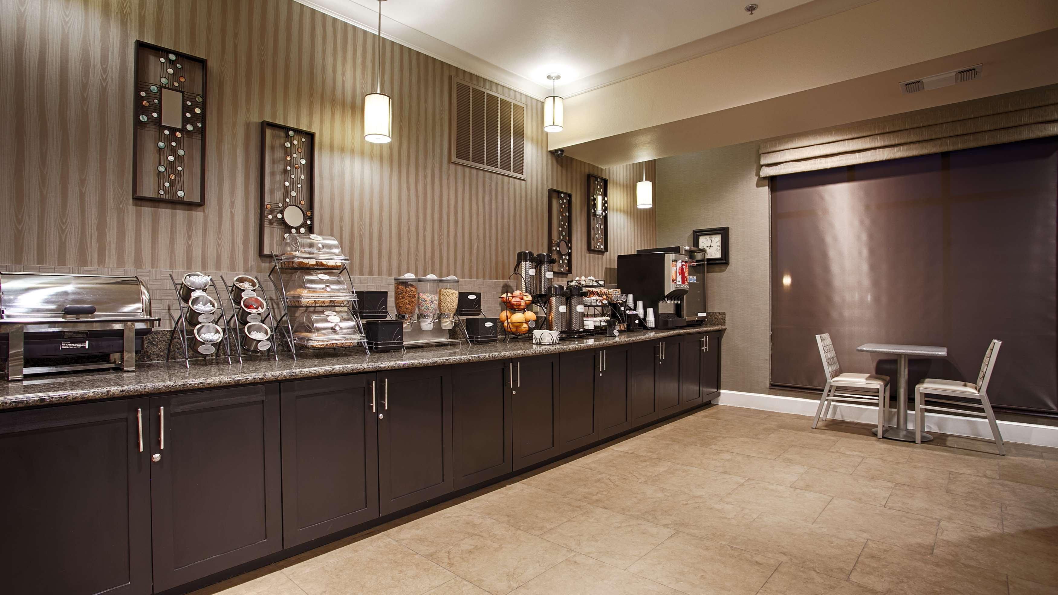 Best Western Plus Texarkana Inn And Suites Ngoại thất bức ảnh
