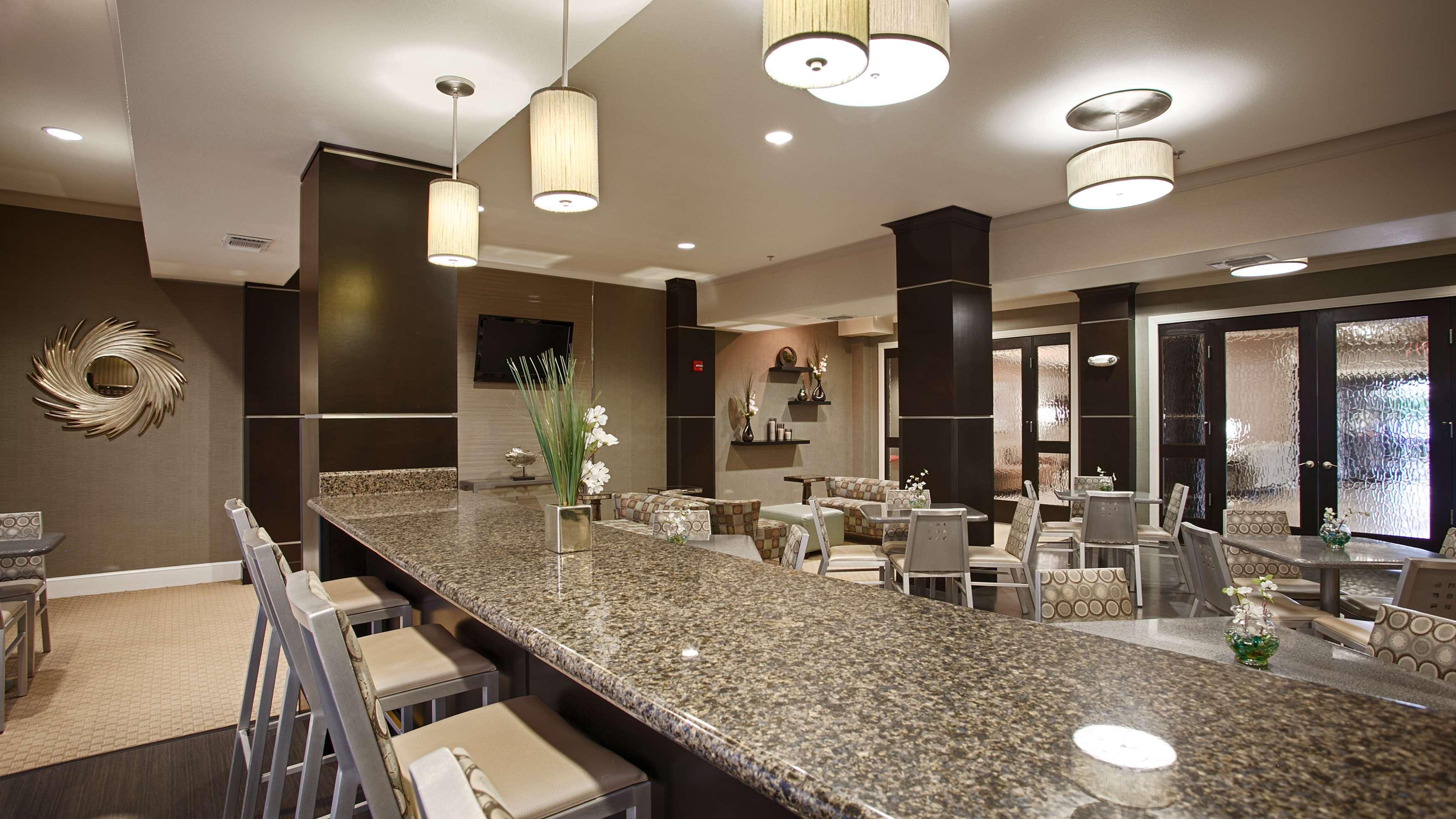 Best Western Plus Texarkana Inn And Suites Ngoại thất bức ảnh